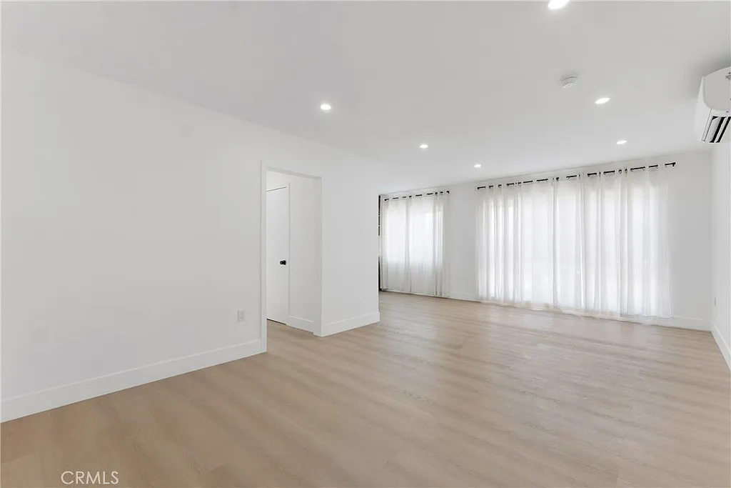 1 bed, 750 sqft, $2,550 — Photo 2