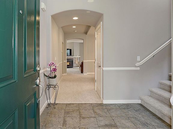 4th image of 2071 29th Ln NE