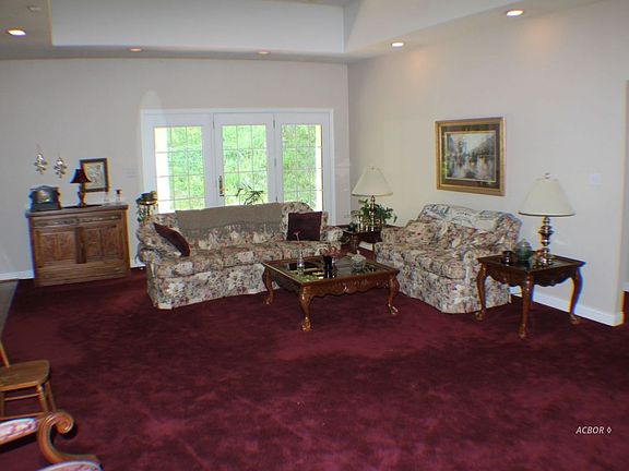 4th image of 209 Bastiani Dr