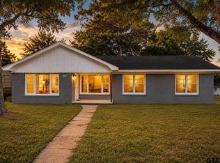 502 N Tyler St, Big Sandy, TX 75755