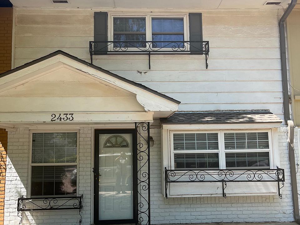 Townhouse Front