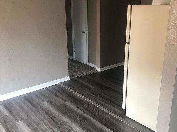 3rd image of 412 W Norman Ave #2