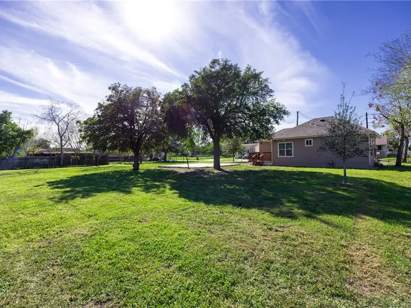 2401 Mary St, Corpus Christi, TX 78405