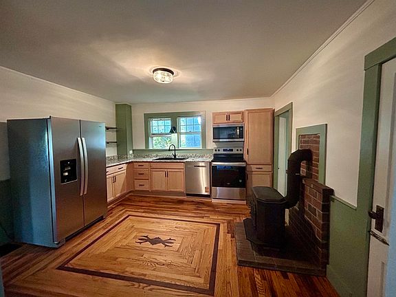 2nd image of 91 Carroll Street