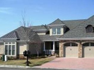 111 Windsor Ln, Ramsey, NJ 07446