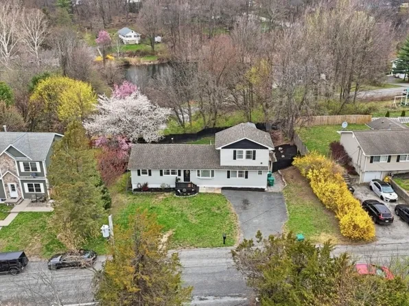 7 Jackson Ave, Vernon Twp., NJ 07462