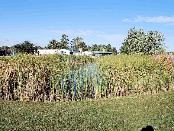 3rd image of 711 Dye Ln