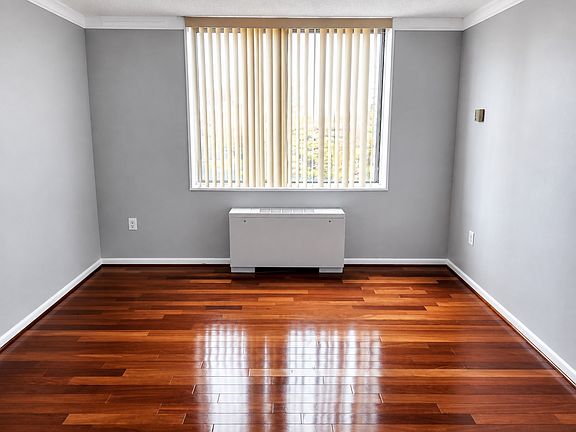 3rd image of 3703 S George Mason Dr #509