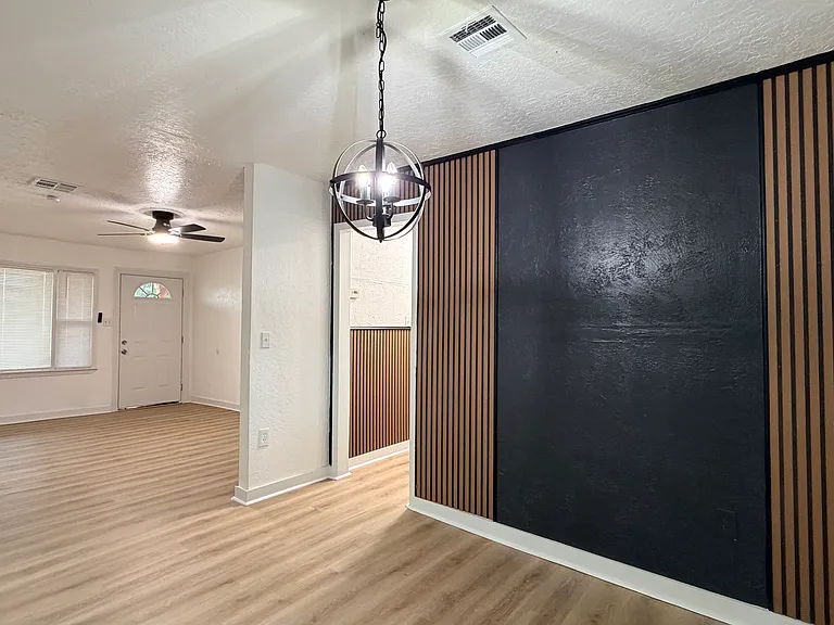 2332 SW Cornell Ave — Photo 13