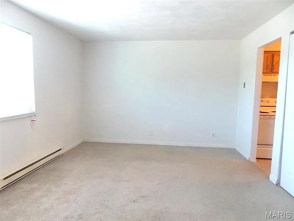 1 bed, 1.0 bath, 550 sqft, $700 — Photo 2