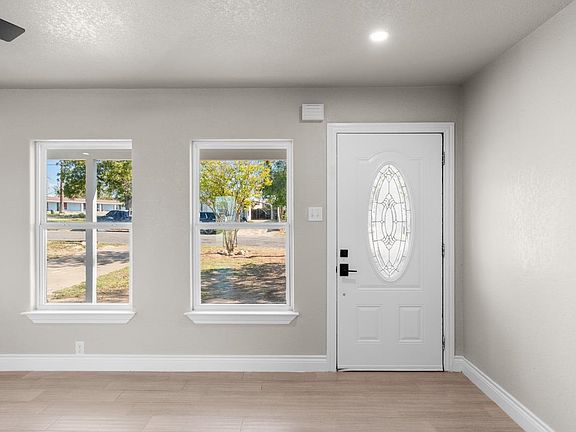 2nd image of 1908 Avenue E