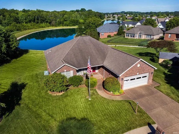 4600 Overlook Cir, Evansville, IN 47711