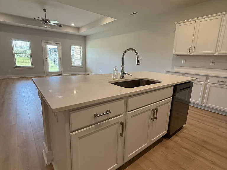 128 Clift Farm Dr — Photo 9