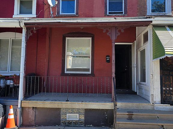 2nd image of 6113 N Beechwood St