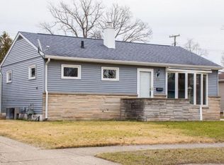 1002 Sussex Dr, South Bend, IN