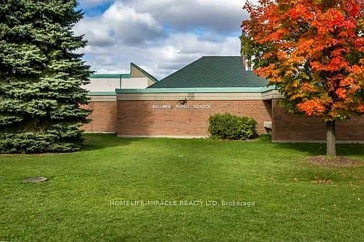 3 bed, $2,500 — Photo 3