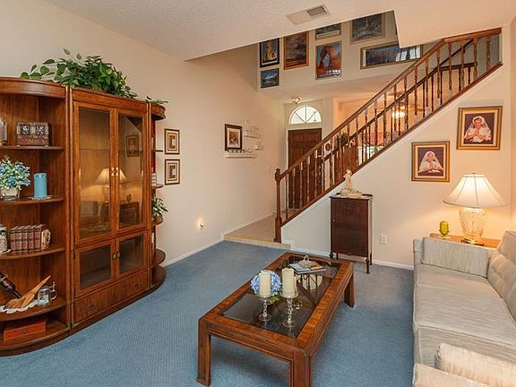 5th image of 733 Minerva Ln