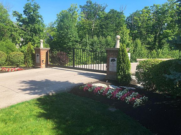 4th image of 10001 Allen Dr