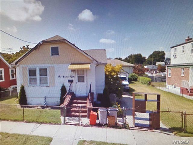 1st image of 108 Oakley Ave