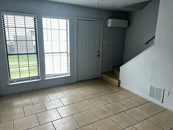 2nd image of 4953 Miller Ave