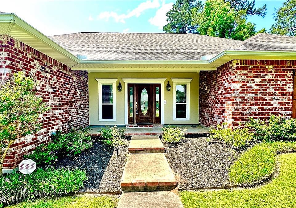 5808 Whispering Pines Loop, Pineville, LA 71360 Zillow