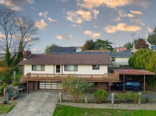 205 Marsh St, Gardiner, OR 97441