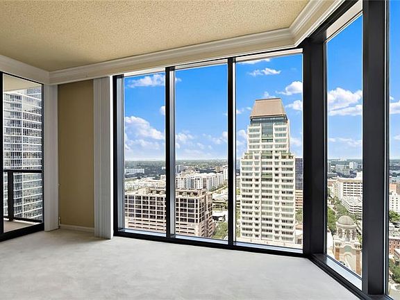 4th image of 1 Beach Dr SE Unit 2611
