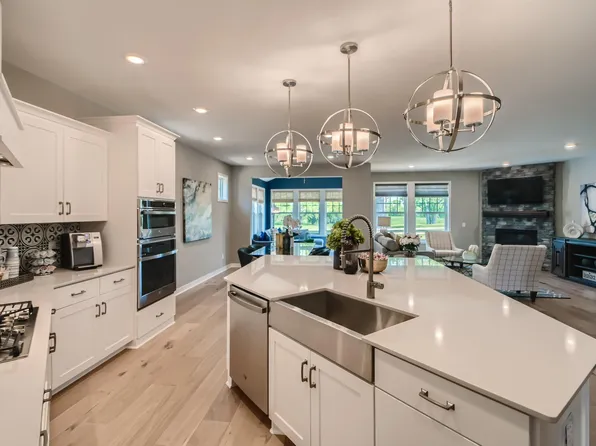 1491 Palmer Dr N, Lake Elmo, MN 55042