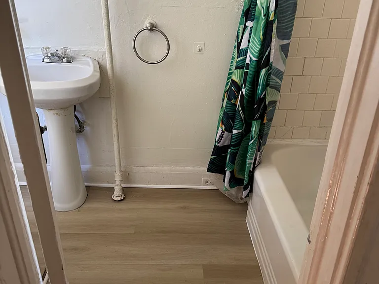 3053 Guilford Ave — Photo 7