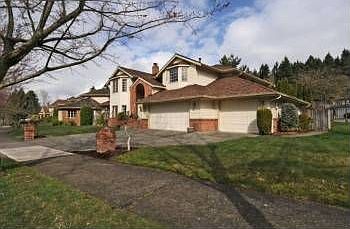1st image of 11728 NE 48th Pl