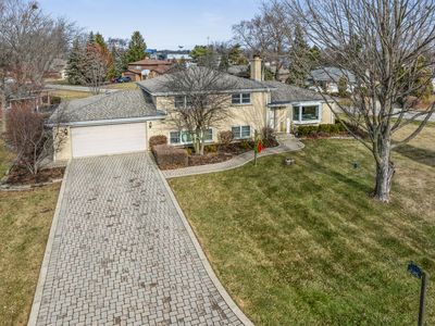590 E Capri Dr, Palatine, IL, 60074