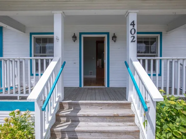 402 S Main St Unit A, Coupeville, WA 98239