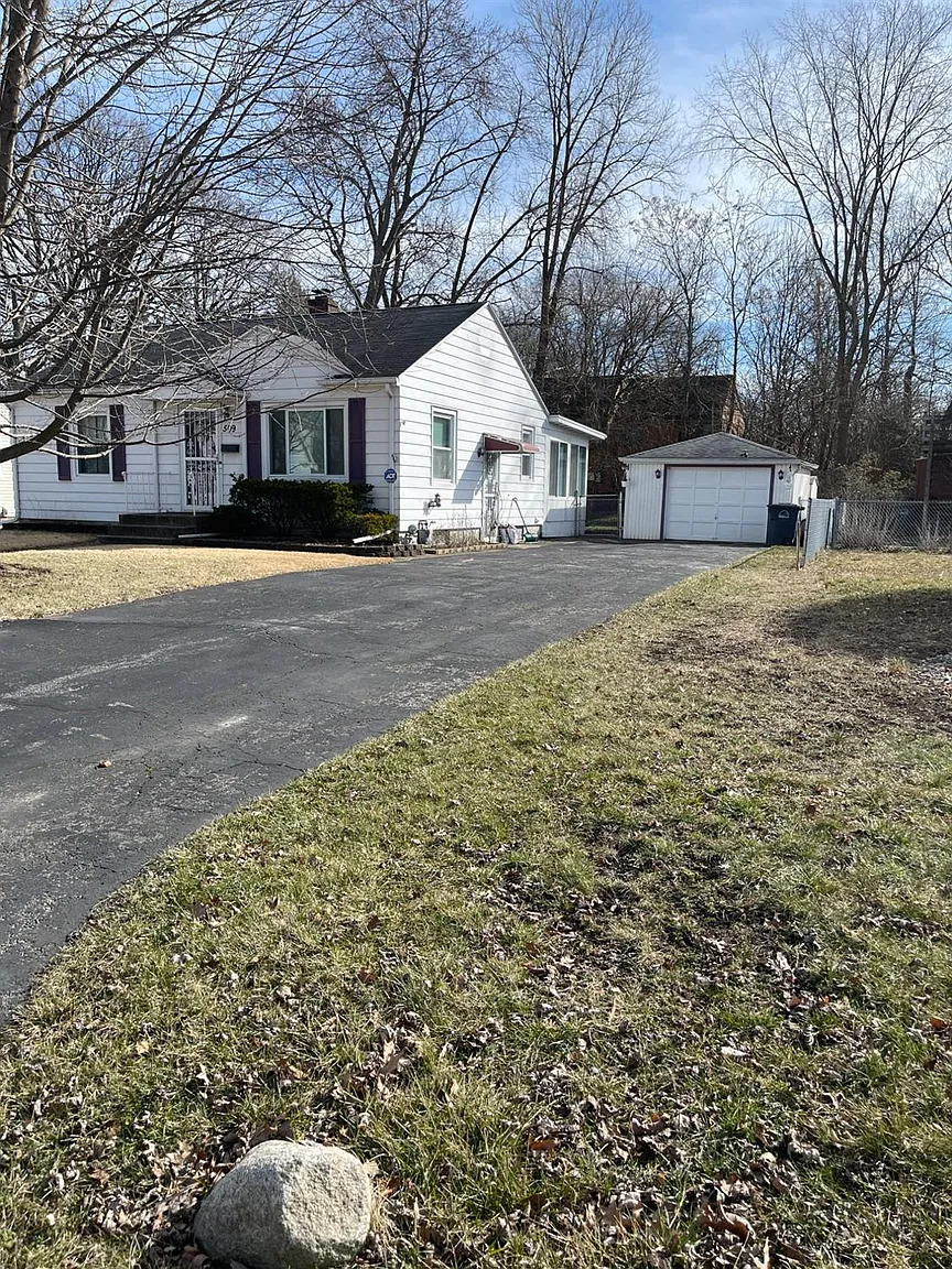 509 Beverly Ct photo 1