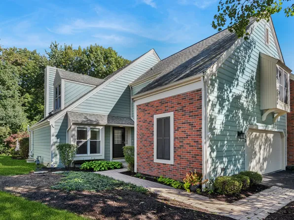 52 Whittington Crse, St Charles, IL 60174