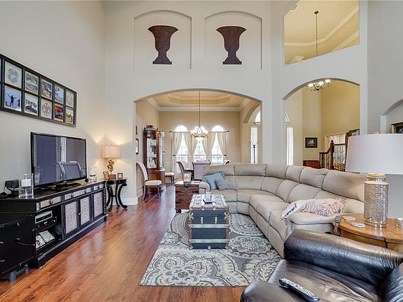5th image of 6904 Canyon Meadow Dr