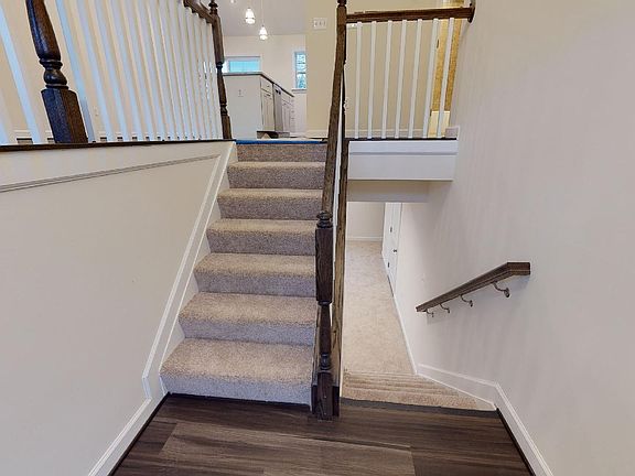 3rd image of 423A Lincoln Dr