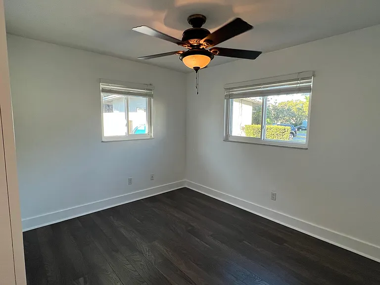 1542 Andover Dr — Photo 10