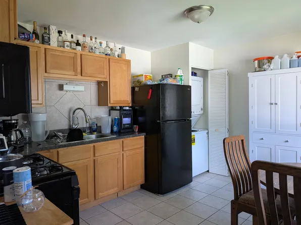 1318 Argo Ln APT 1, Lockport, IL 60441