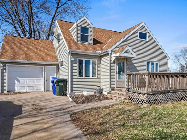 2709 Crooks Ave, Kaukauna, WI 54130