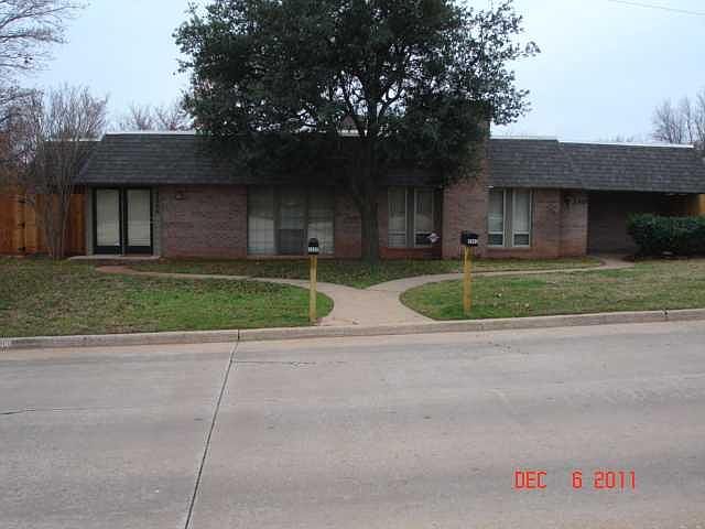 1st image of 3000 W Rosewood Ln