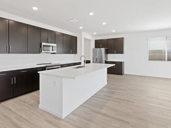 7445 W State Avenue, Glendale, AZ 85303