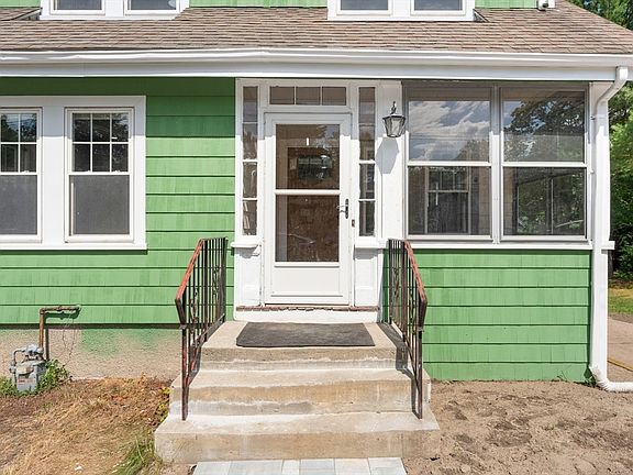 4th image of 214 Copeland St