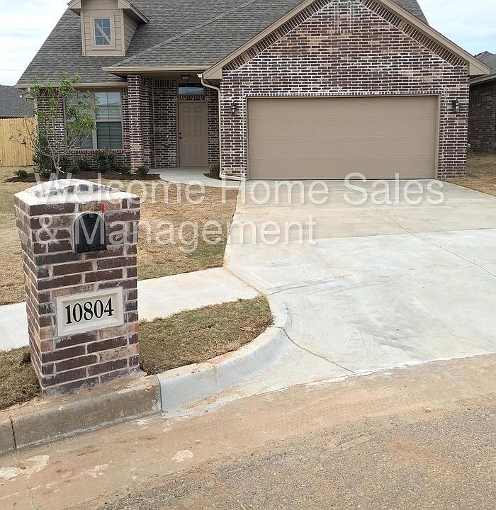 1st image of 10804 NW 118th Pl
