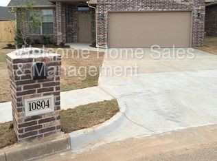 10804 NW 118th Pl, Yukon, OK 73099