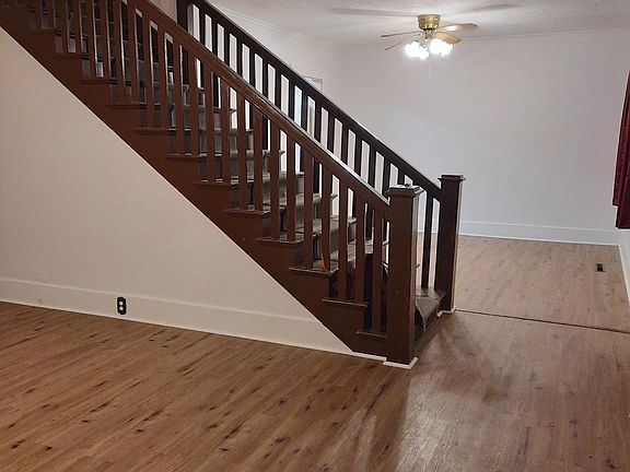 2nd image of 116 5th St N #116
