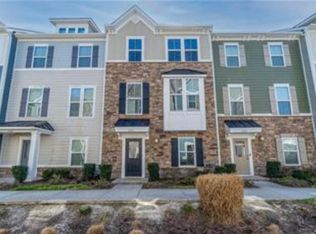 604 Consolvo Pl, Chesapeake, VA 23324