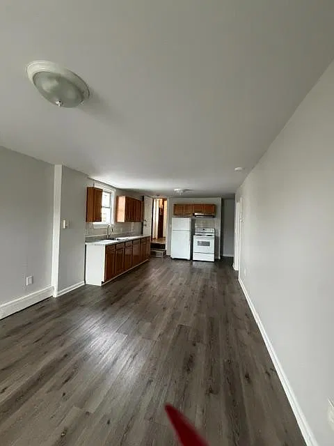 52 Alden st - 52 - 1S — Photo 1