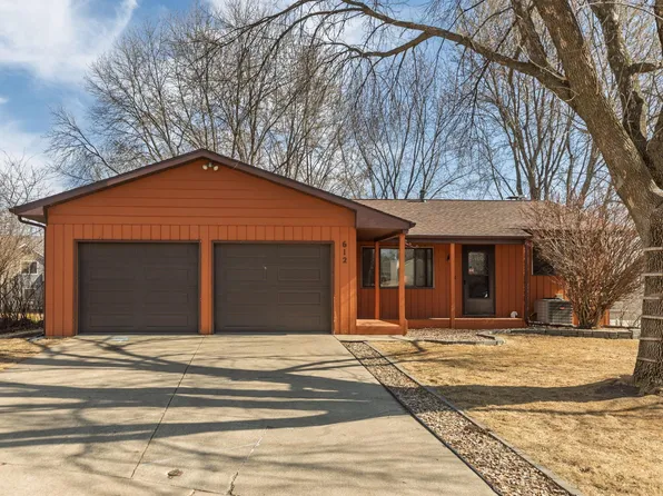 612 33rd Street Ln NW, Rochester, MN 55901