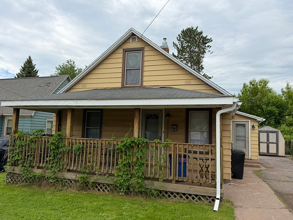 1st image of 435 Gold St