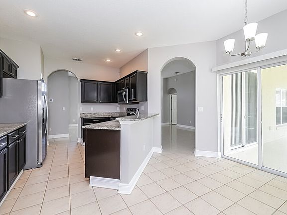 5th image of 2716 Patrician Cir